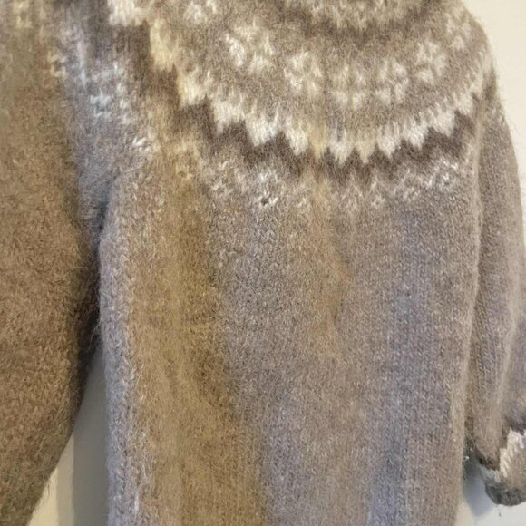 Hand Knit Icelandic Wool Sweater - Picture 3 of 7